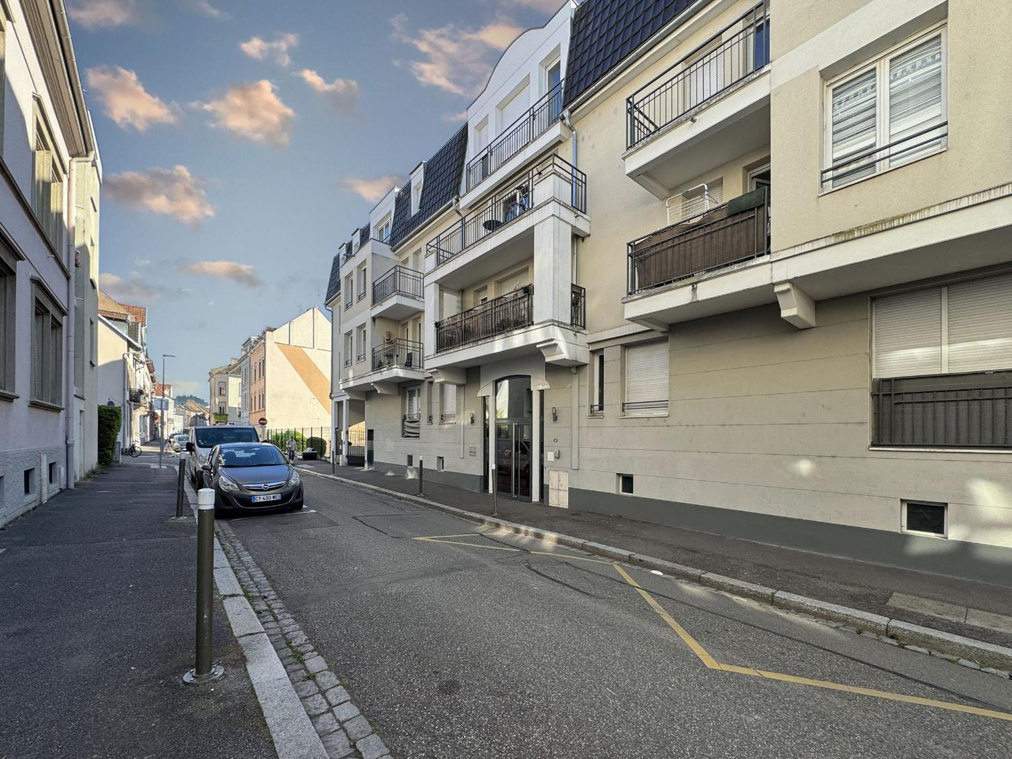 Appartement Joli 3p Avec Terrasse Et Garage Proche Centre Straatsburg